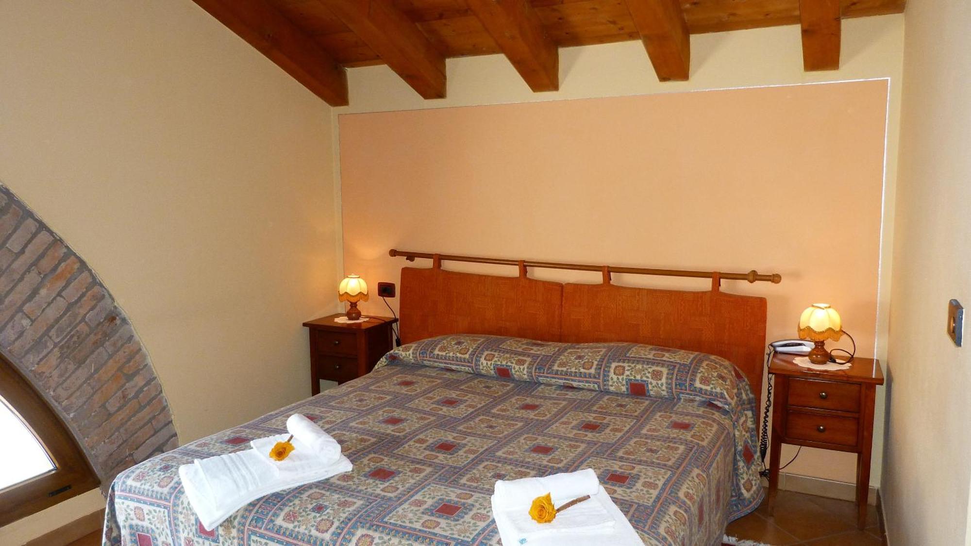 Agriturismo Ai Due Volti Dossobuono Room photo